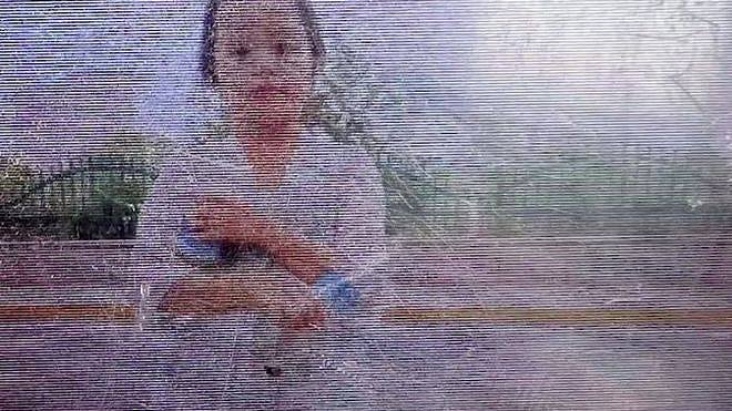 10岁女童到北京探亲被水冲走失踪，女童母：爸爸抱著她却被浪冲散（组图） - 1