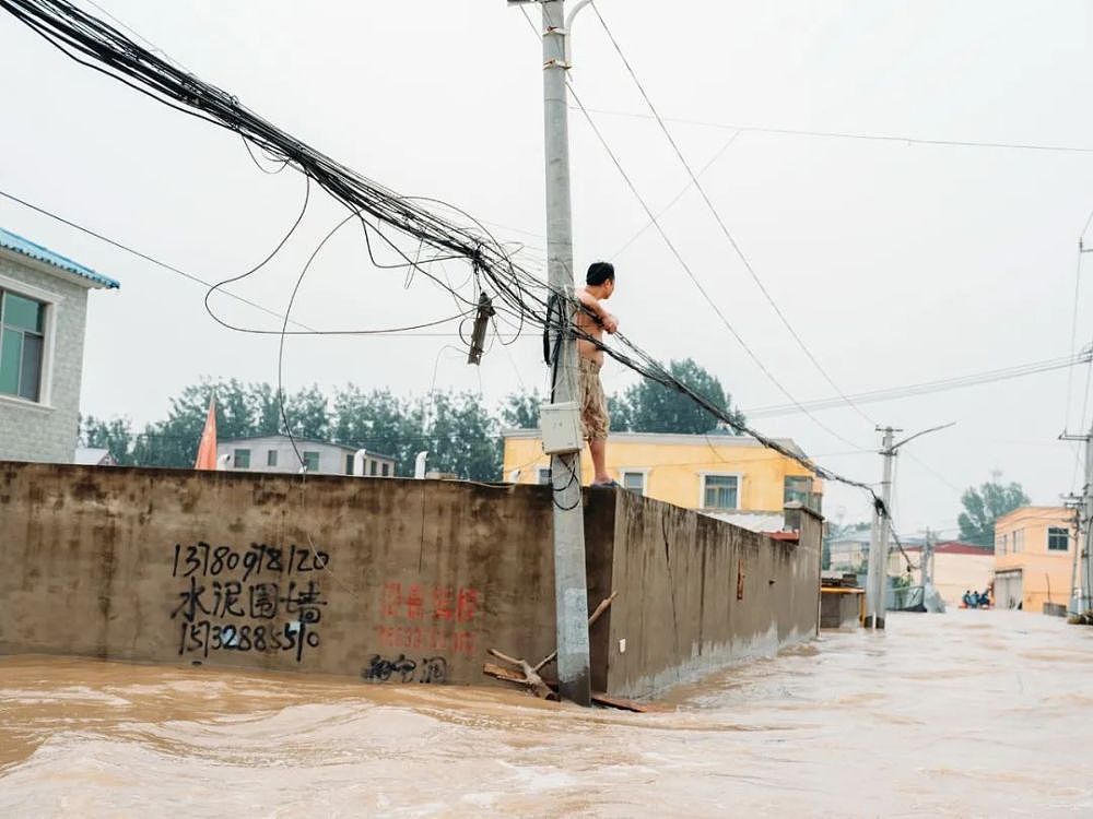 被洪水包围的涿州：很多老人“宁死也不走，觉得水不会太大”（组图） - 16
