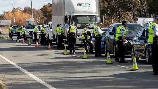 ACT交警突击大检查，4小时抓获数十名违规司机，Kingsford Smith Drive突发车祸，北行道路被封（组图） - 4