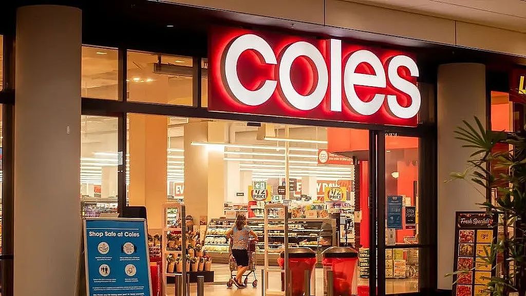 澳男推着手推车步出Coles，不料下一秒警铃大作，车轮被锁！超市回应：这是新科技（组图） - 3