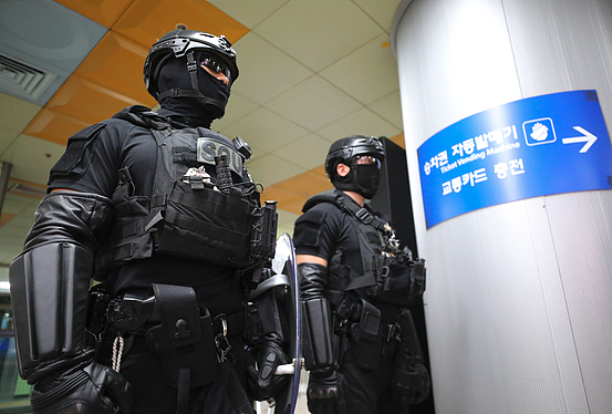 数十人伤亡，59人被捕！韩国“杀人预告”疯传，涉案有小学生（组图） - 3