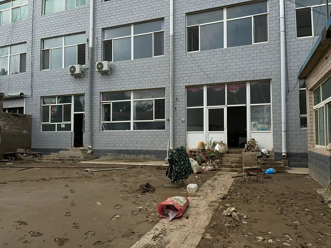 洪水退去后的涿州：报废的汽车、庄稼，无家可归（组图） - 16