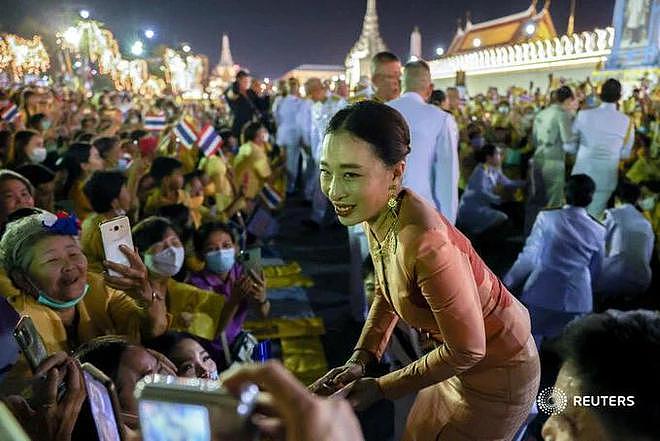 泰王的42岁次子在曼谷公开活动，似履行王室职责，重新当王子了吗（组图） - 4