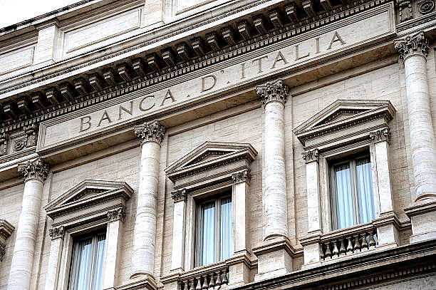 意大利宣布征收一次性“银行暴利税”（组图） - 1