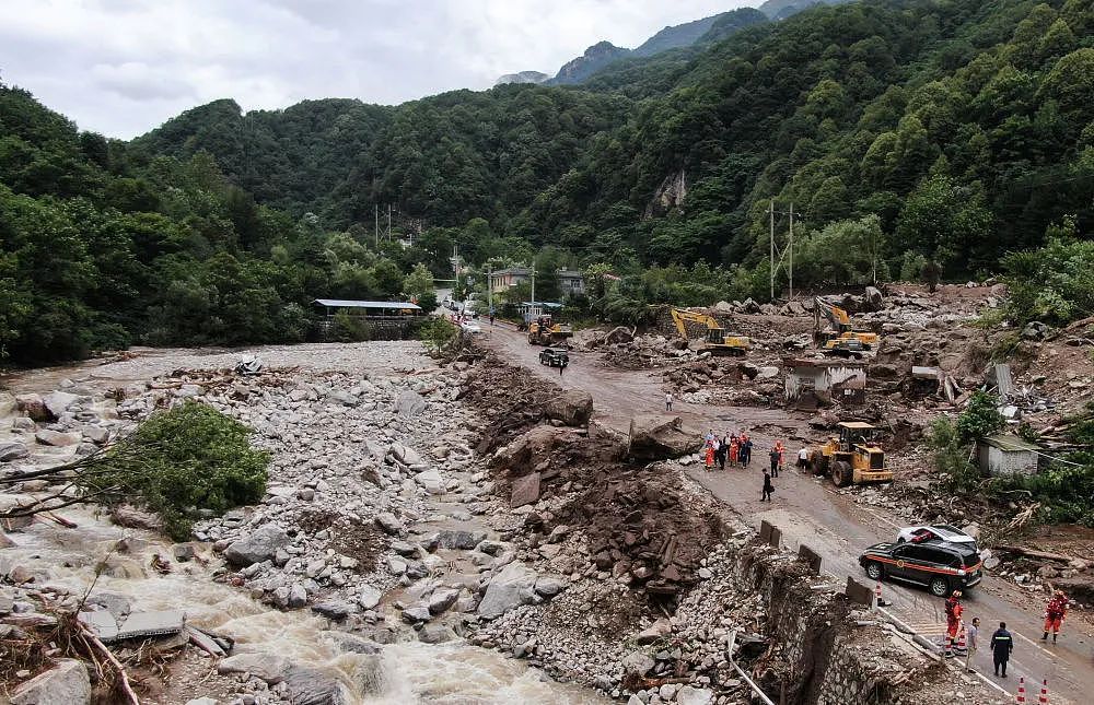 西安突发泥石流！已发现21名遇难者，仍有6人失联（组图） - 8