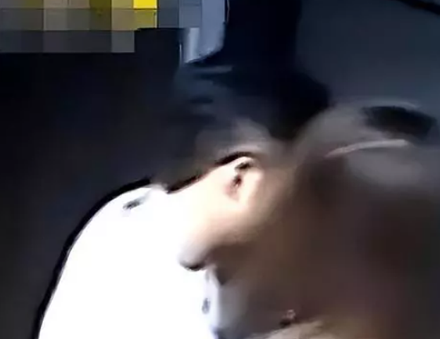 杭州35岁女子醉酒乘电梯，强行侵犯陌生男子，监控下不雅画面曝光：细思极恐（组图） - 2
