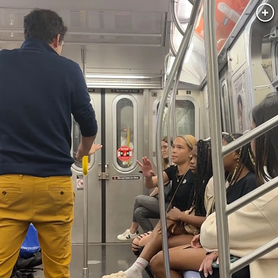 愤怒！华裔一家四口坐地铁出游，遭无端嘲笑围殴，热心同胞录像留证也被暴打（组图） - 6