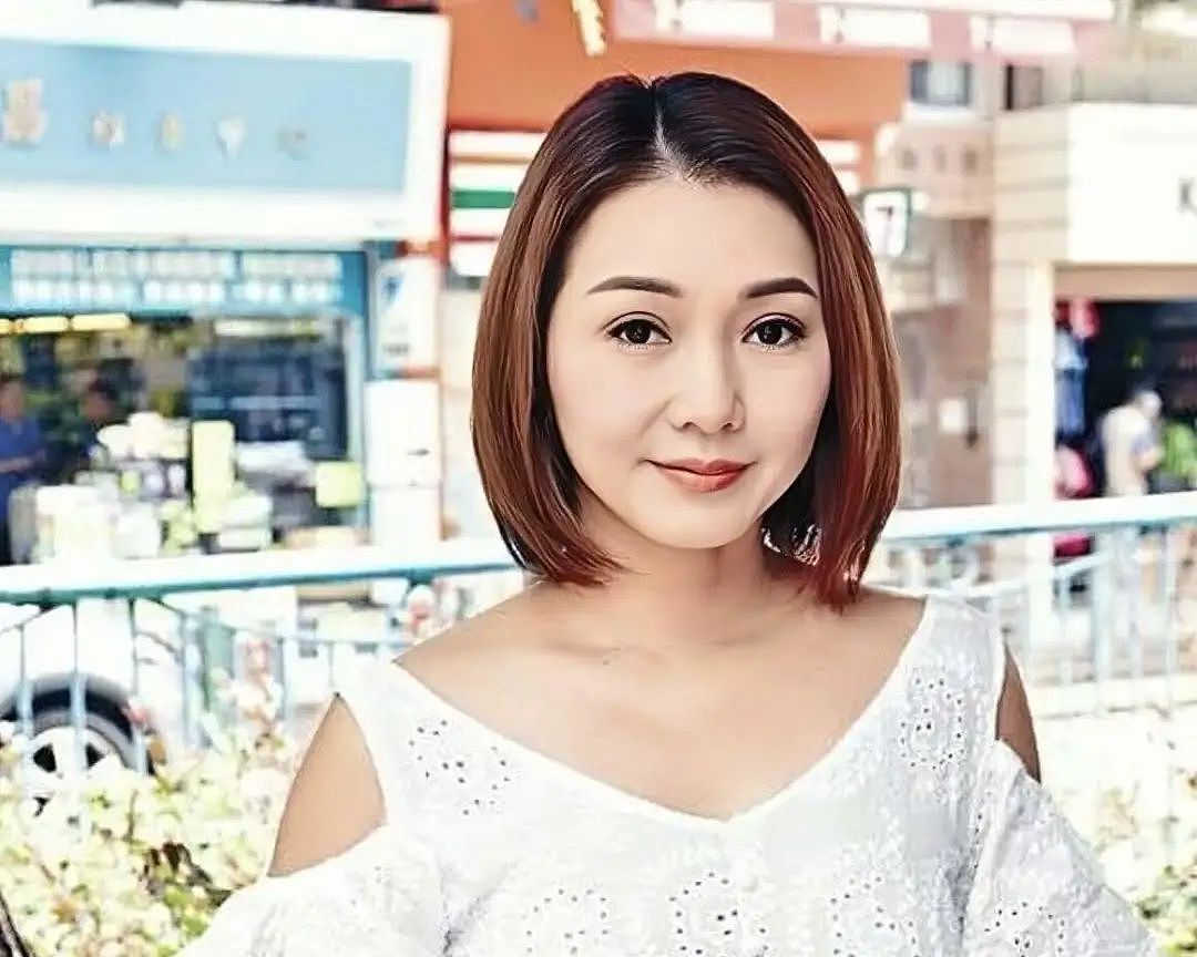 突然情绪崩溃！46岁女星TVB节目落选，患抑郁症多年，被曝插足契哥婚约（组图） - 6