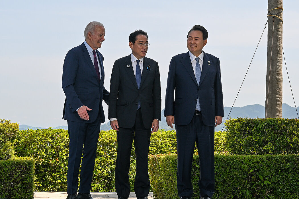 纽时：美日韩首脑戴维营会晤：加强三边合作，共同应对中国挑战（组图） - 1