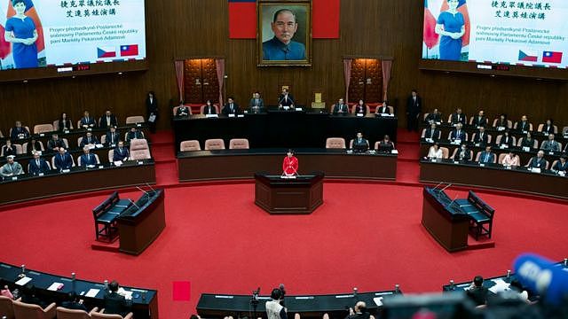 高虹安贪污案：新竹市长被起诉会否影响台湾大选和柯文哲选情？（组图） - 3