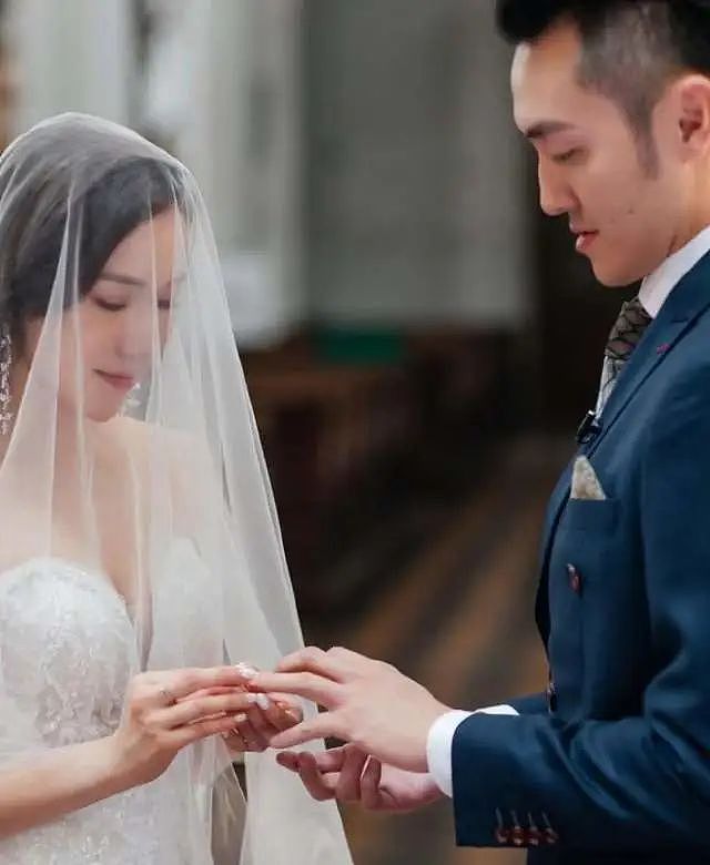 恭喜！TVB前新闻女主播欧洲大搞新式婚礼，罕见只邀2位宾客连父母都不请（组图） - 8