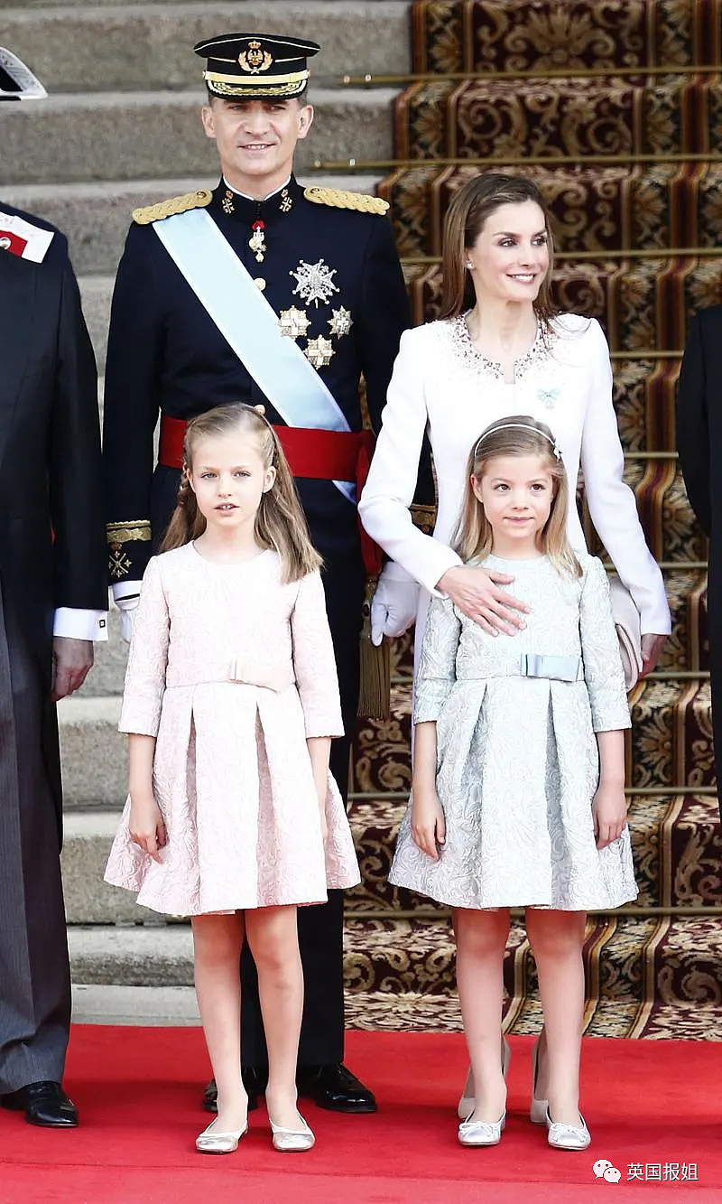 18岁西班牙女王储入伍，将成海陆空总司令！从小被卷王母后疯狂鸡娃，要当欧洲最强女王？（组图） - 30