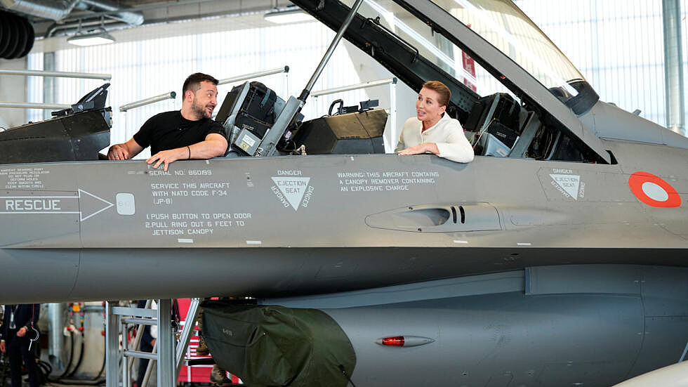8名乌飞行员开始在丹麦接受F-16培训，五角大楼：可在美国本土开展训练工作 - 1