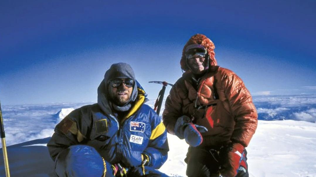 搬运工倒在世界第二高峰，50名登山客从他身上跨过任其活活等死！只为登顶破纪录（组图） - 18
