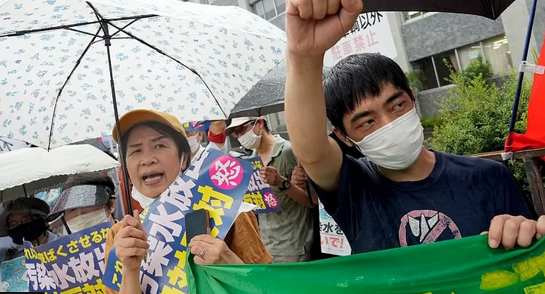 日本今天排核污水，福岛渔民哭了，再也没人买他们的鱼了（组图） - 7