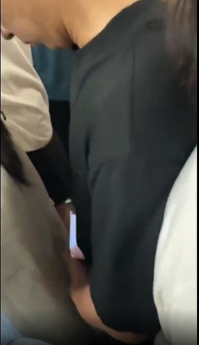 北京地铁车厢内女乘客被色狼从身后被猥亵！衣服沾上不明液体（组图） - 3