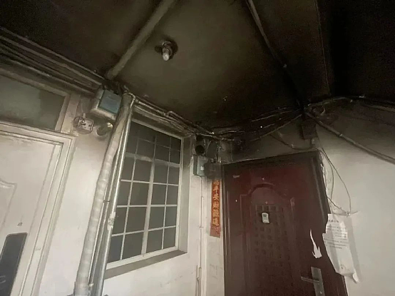凌晨，上海32岁女子在闺蜜卧室纵火自焚： 她死了，却把19岁闺蜜坑毁了（组图） - 8