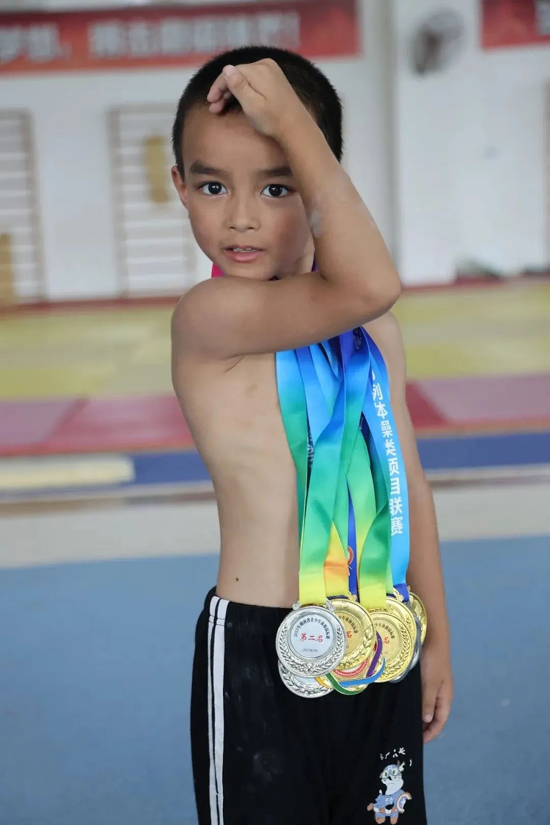 7岁获5金2银！中国体操“神童”背后是一个特殊家庭...（组图） - 7