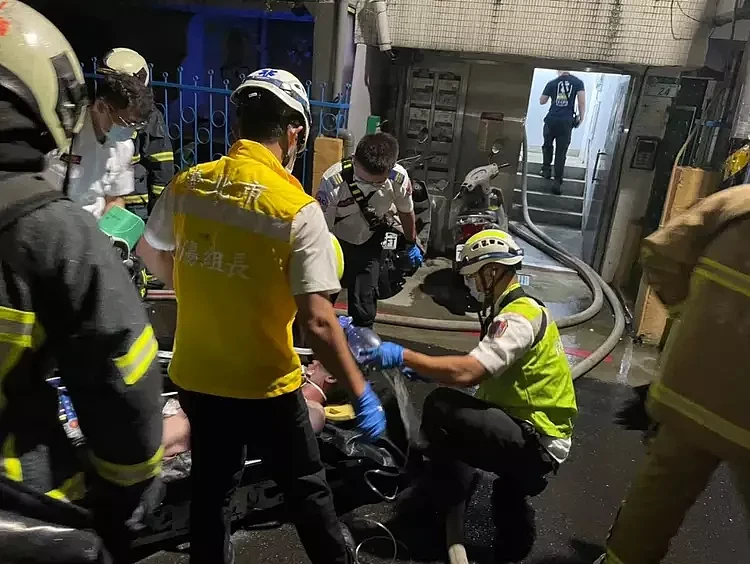 日本男星在台湾寓所发生火灾，昏迷一天未苏醒，救援现场曝光（组图） - 3