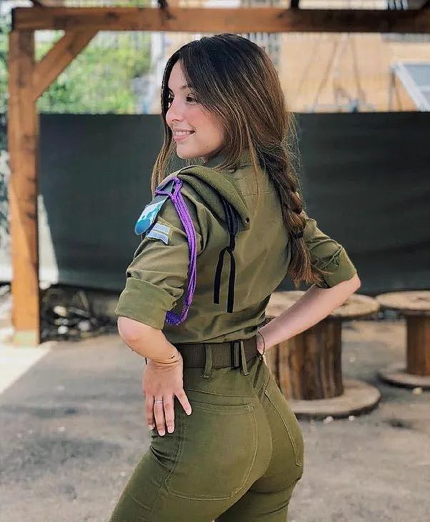 【美女】以色列女兵为何总穿紧身裤？？真相很简单...（组图） - 17