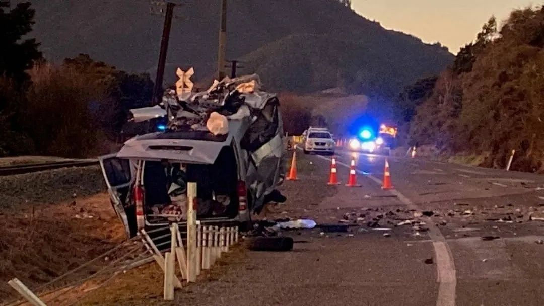 新西兰最惨烈车祸之一！血肉模糊，全车7死1伤，包括华人，死亡最小6个月（组图） - 4