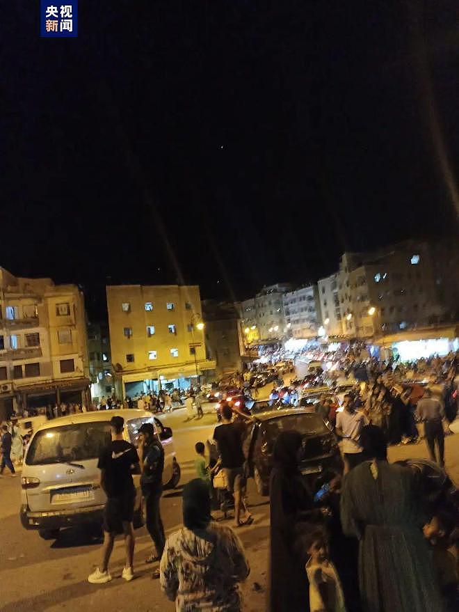 摩洛哥深夜大地震，已致820人死亡，672人受伤！中国网友亲历：“跑下楼手都在抖...”（视频/组图） - 8