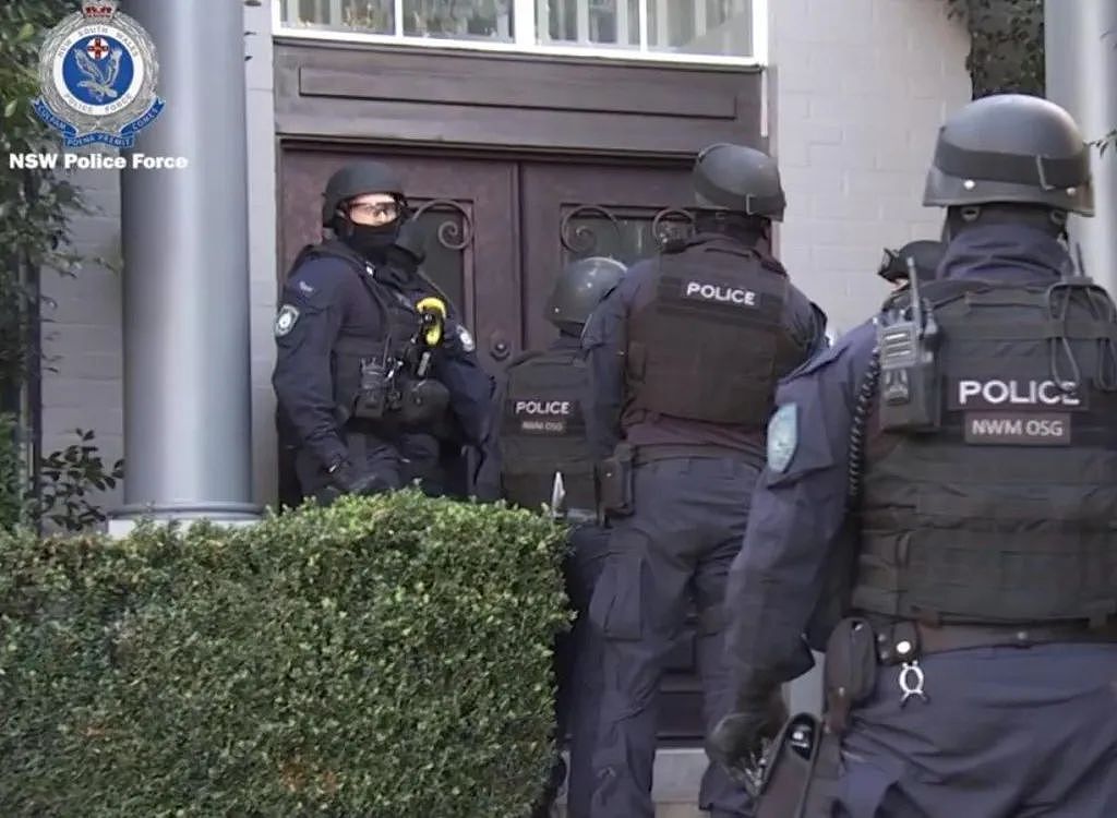 新州警方展开大规模突袭行动，华人区民宅遭搜查！19人先后被捕（组图） - 2