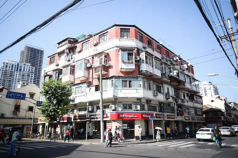 世界最扁最薄建筑？上海“纸片楼”最薄20厘米，传拆除引市民拍照留念（组图） - 3