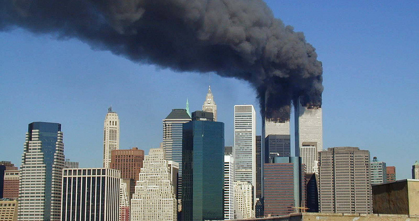 曾亲眼目睹911双子塔爆炸画面，采访记者深陷创伤压力22年（组图） - 1