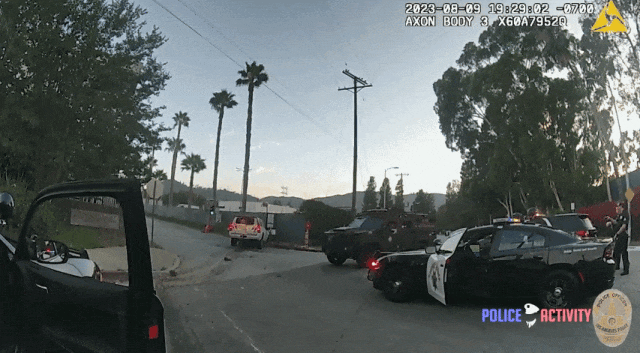 洛杉矶警方最丢脸的抓捕：发射数百发子弹，把车打成筛子，嫌犯无恙，却伤了三个警察（组图） - 11