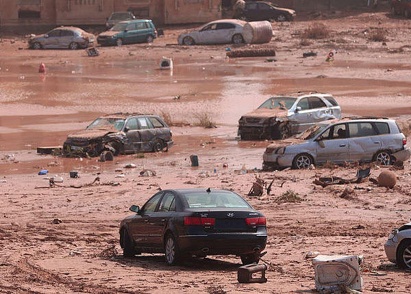 利比亚水坝溃堤淹没城市！居民被冲入海！恐逾2000人死亡（视频/组图） - 7