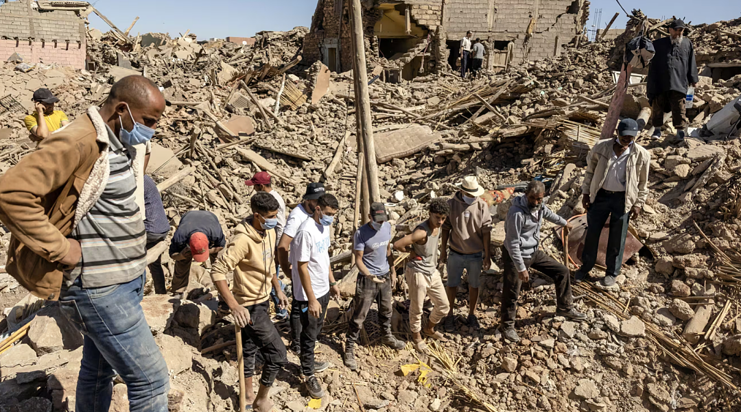 摩洛哥毁灭性地震后拒绝法国援助？搁置积怨，法外交部：先捐500万欧救人（组图） - 4