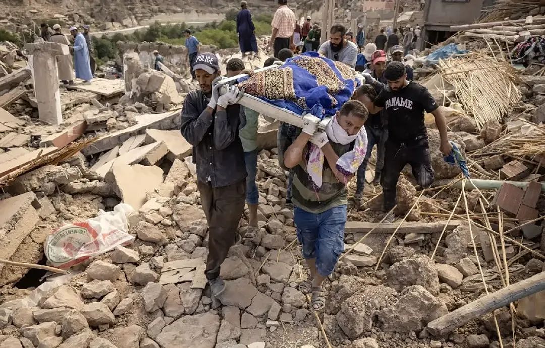 摩洛哥毁灭性地震后拒绝法国援助？搁置积怨，法外交部：先捐500万欧救人（组图） - 3