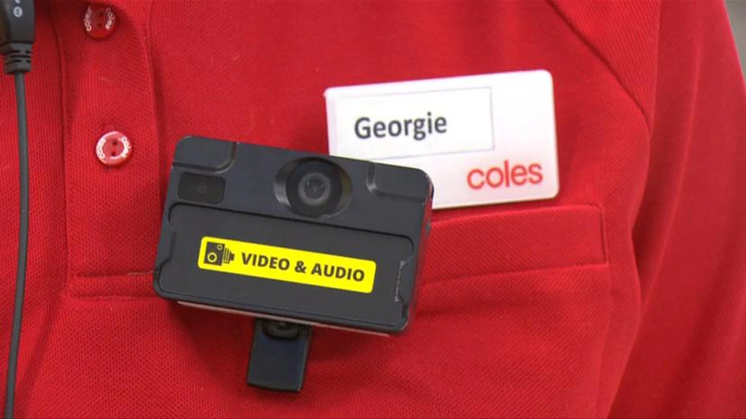Coles引入实时监控高科技！员工佩戴随身摄像机，还有紧急呼救手表（组图） - 3