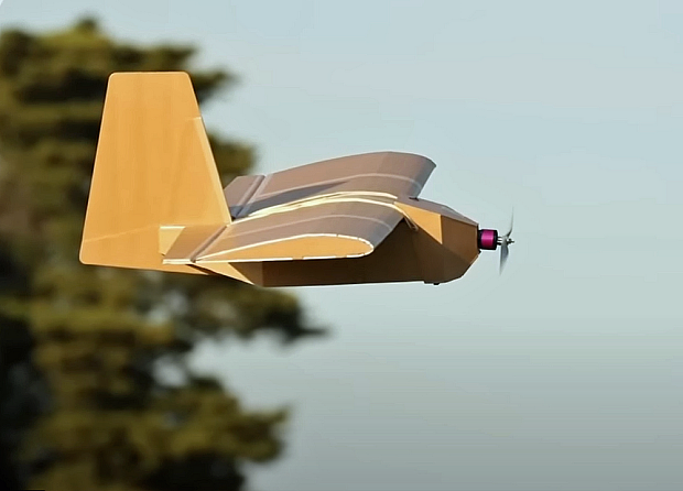 澳洲SYPAQ公司1小时折好的“纸飞机”，摧毁了1亿美金的战斗机（组图） - 2