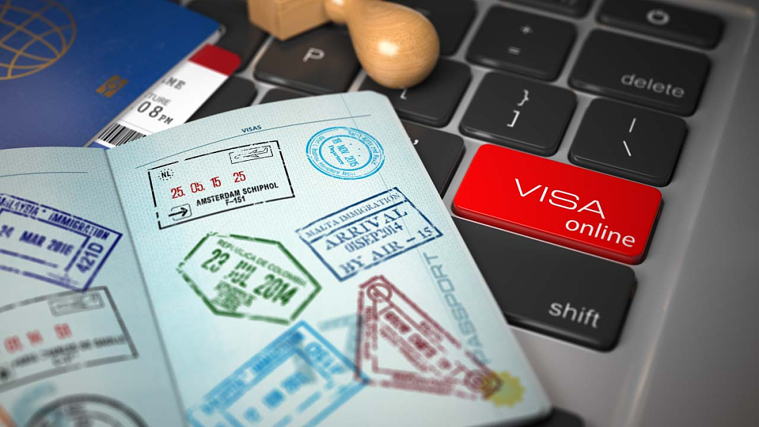 华人澳洲补办护照却出境当场被扣！登机前被告知，护照已被注销（组图） - 2