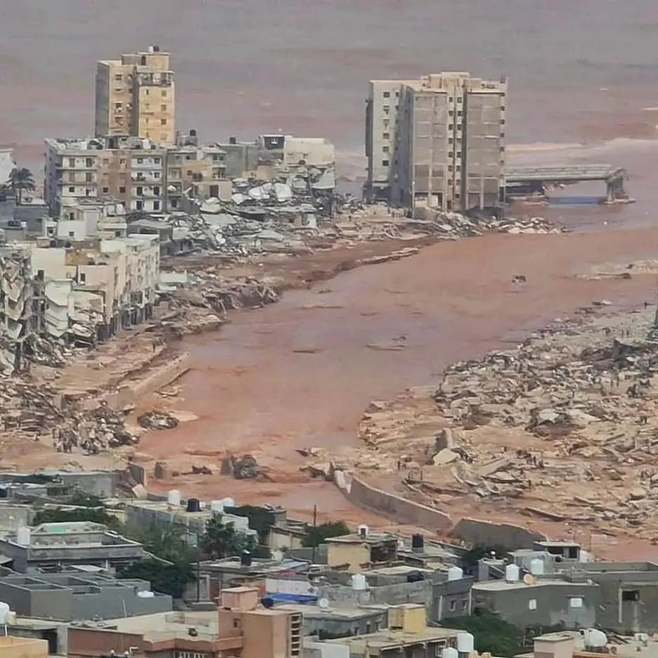 超3000人死亡！飓风袭击利比亚致“城市消失”，“到处都是尸体”（视频/组图） - 12