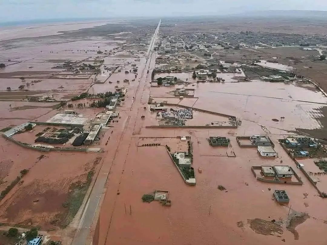 超3000人死亡！飓风袭击利比亚致“城市消失”，“到处都是尸体”（视频/组图） - 11