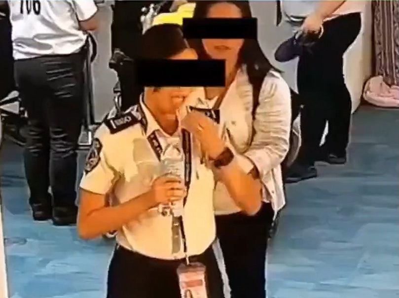 菲律宾机场安检员涉偷中国游客300美元，事败急吞钞票图毁灭罪证（组图） - 2