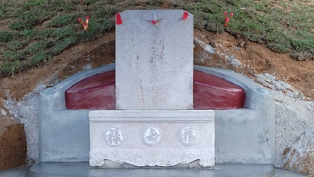 不满风水被挡，广东新建烈士墓碑隔日就遭村民砸毁，官方介入处理（组图） - 1