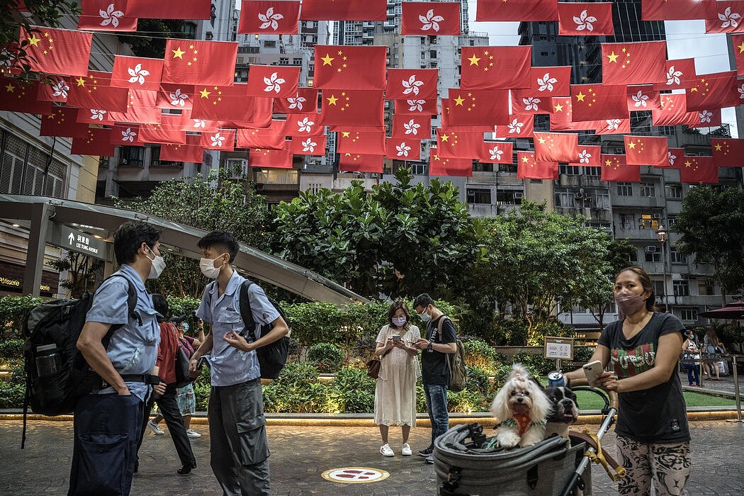 纽时：香港宣称仍享有高度自治，但投资者并不乐观（组图） - 3