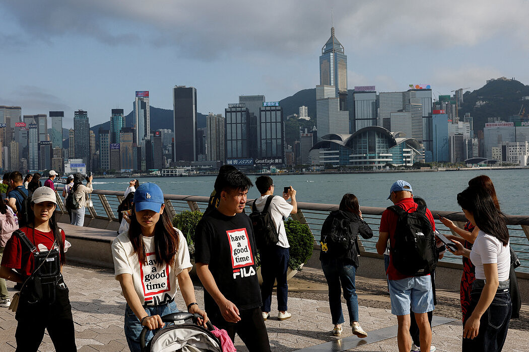 纽时：香港宣称仍享有高度自治，但投资者并不乐观（组图） - 4