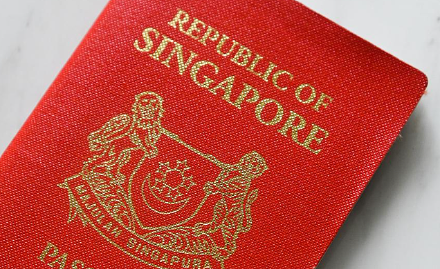 持小国护照的中国人，在新加坡的银行无法开户、申请签证总被拒！（组图） - 1