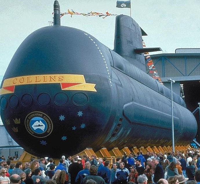 25年老古董！澳洲“法恩科姆”号潜艇发生海上电气火灾！灭火后继续执行任务（组图） - 3