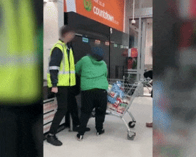 新西兰超市“零元购”新视频曝光！保安负责，反被众人劝阻（组图） - 5