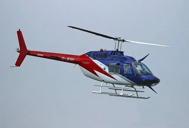 突发2死4伤！直升机在滑雪度假村坠毁，现场惨烈，6辆救护车出动（组图） - 3