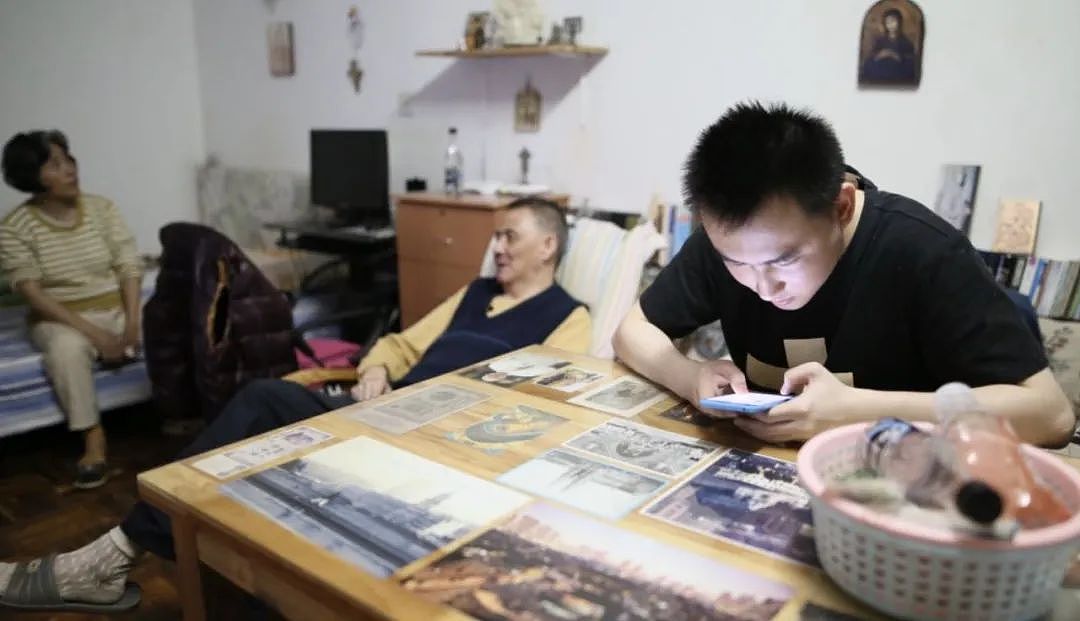 他拍下70岁上海阿姨的爱与欲，鲜活生猛（组图） - 19