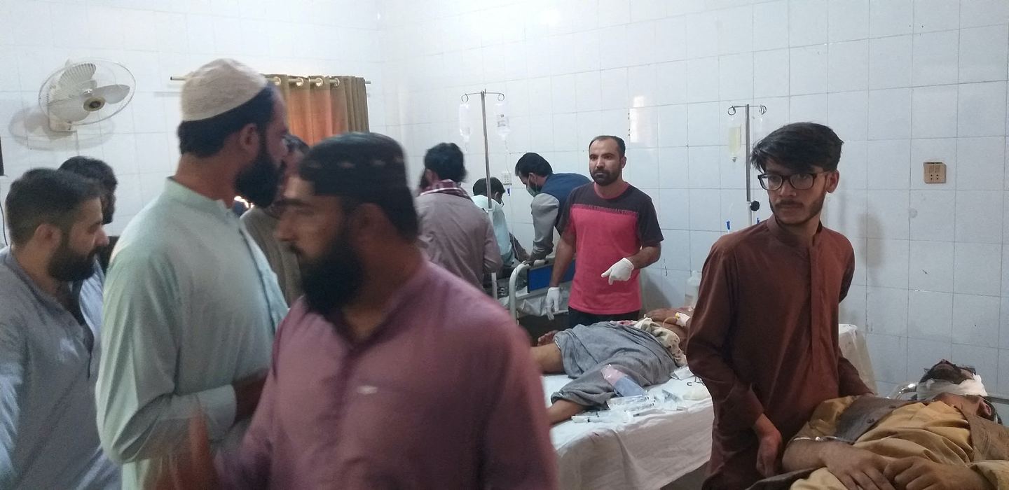 巴基斯坦俾路支省自杀式炸弹袭击！至少52死50伤（组图） - 3
