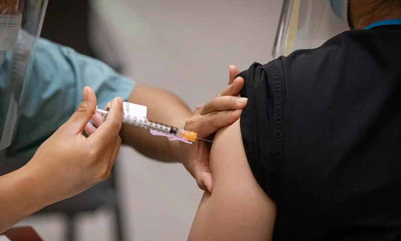 加国“这省”重启口罩令！10月3日生效！ 每周1.5万医护病倒，卫生部批准辉瑞新型疫苗（组图） - 6