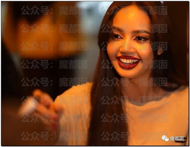 “疯马秀”多张偷拍照流出， Lisa造型尺度曝光！中国女星看秀被央视删帖（组图） - 37